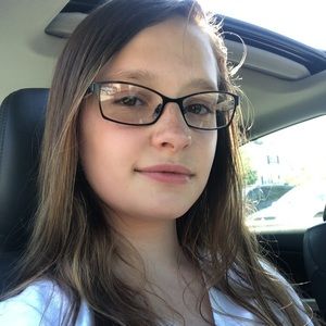 Meet your Posher, Kaitlyn